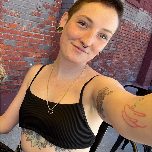 Meet your Posher, Meg - Picture 1 of 1